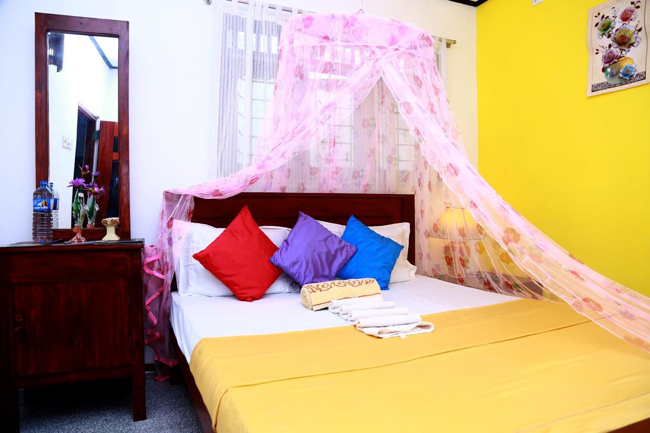 Sea Shine Beach Resort Mirissa Exterior photo